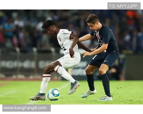 卡马文加:年轻天才在绿茵场上的崛起与未来展望